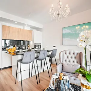  Apartment Puerto Banus Luxurious In The Heart Of The Port Spain